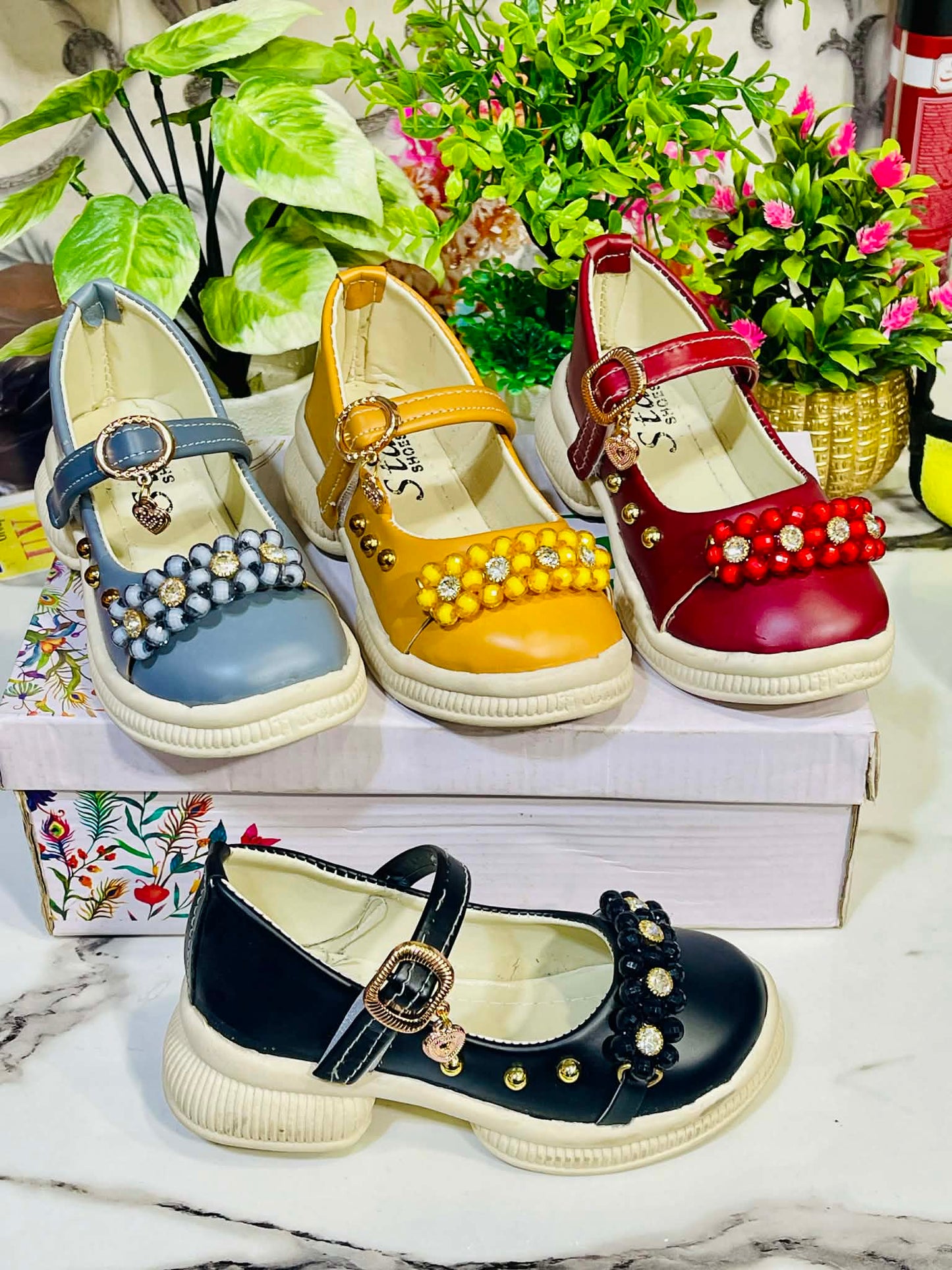 Cute Heart Charm Fancy Shoes with Beaded Flowers – Kids Fashion Shoes