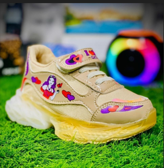 Girls Fashion Heart Printed Comfort Shoes – Soft & Stylish